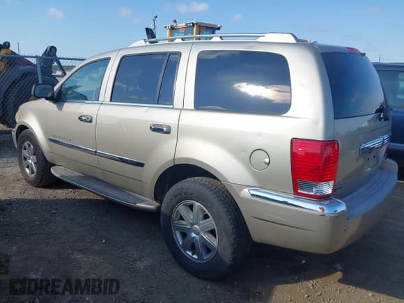 ✅ 2009 Chrysler Aspen Limited • VIN: 1A8HX58P09F708457 • Lot: 42961126. Listed on IAAI with 89,054 mi. Free auction sales archive from the USA and detailed vehicle history report at DreamBid. Image 6.