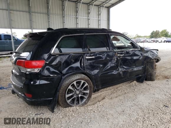 ✅ 2017 Jeep Grand Cherokee Overland • VIN: 1C4RJFCG2HC800339 • Lot: 70897085. Listed on Copart with 168,113 mi. Free auction sales archive from the USA and detailed vehicle history report at DreamBid. Image 3.