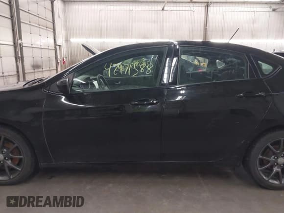 ✅ 2016 Dodge Dart SXT • VIN: 1C3CDFBB1GD564685 • Lot: 42971588. Wystawiony na IAAI z przebiegiem 152 237 mil. Bezpłatny archiwum sprzedaży aukcyjnych z USA i szczegółowy raport historii pojazdu na DreamBid. Zdjęcie 14.