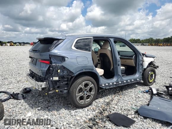 ✅ 2023 BMW X1 xDrive28i • VIN: WBX73EF01P5Y20369 • Lot: 80470665. Listed on Copart with 10,685 mi. Free auction sales archive from the USA and detailed vehicle history report at DreamBid. Image 3.