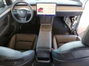 ✅ 2023 Tesla Model Y Long Range • VIN: 7SAYGDEE1PF609185 • Lot: 52174015. Wystawiony na Copart z przebiegiem 39 696 mil. Bezpłatny archiwum sprzedaży aukcyjnych z USA i szczegółowy raport historii pojazdu na DreamBid. Zdjęcie 8.