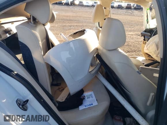 ✅ 2013 Volkswagen Jetta Hybrid • VIN: 3VW637AJ7DM284261 • Lot: 85126445. Wystawiony na Copart z przebiegiem Nie podano. Bezpłatny archiwum sprzedaży aukcyjnych z USA i szczegółowy raport historii pojazdu na DreamBid. Zdjęcie 10.