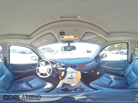 ✅ 2007 Chevrolet Suburban LT • VIN: 1GNFK16377J300447 • Lot: 84861845. Listed on Copart with 164,090 mi. Free auction sales archive from the USA and detailed vehicle history report at DreamBid. Image 15.