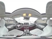 ✅ 2022 Hyundai Kona SEL • VIN: KM8K3CAB7NU831749 • Lot: 43954754. Listed on Copart with 52,267 mi. Free auction sales archive from the USA and detailed vehicle history report at DreamBid. Image 12.