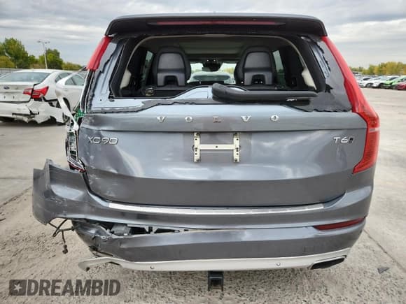 ✅ 2019 Volvo XC90 Momentum • VIN: YV4A22PKXK1452968 • Lot: 82391075. Wystawiony na Copart z przebiegiem 75 468 mil. Bezpłatny archiwum sprzedaży aukcyjnych z USA i szczegółowy raport historii pojazdu na DreamBid. Zdjęcie 6.