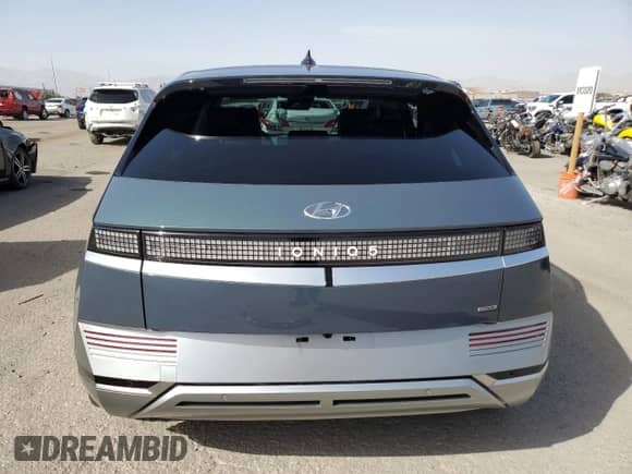 2023 Hyundai Ioniq 5 Limited z VIN KM8KRDAF8PU158044, wystawiony jako Copart lot #71118684 z przebiegiem 10 799 mil mil oraz Szkoda całkowita • Salvage title. Historia ofert i sprzedaży dostępna na DreamBid. Obrazek 6.