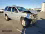 2004 Jeep Grand Cherokee Laredo с VIN 1J4GX48S54C385240, выставлен на аукционе Copart как лот 86716575 с пробегом 131 190 миль миль и Списание • Salvage title. История ставок и продаж доступна на DreamBid. Изображение 4.