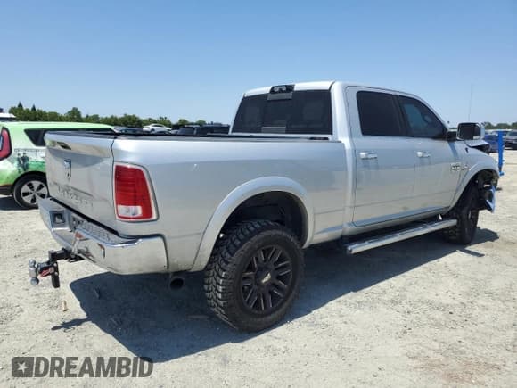 ✅ 2018 Ram 2500 Limited • VIN: 3C6UR5GL2JG232768 • Lot: 59321845. Listed on Copart with 131,988 mi. Free auction sales archive from the USA and detailed vehicle history report at DreamBid. Image 3.
