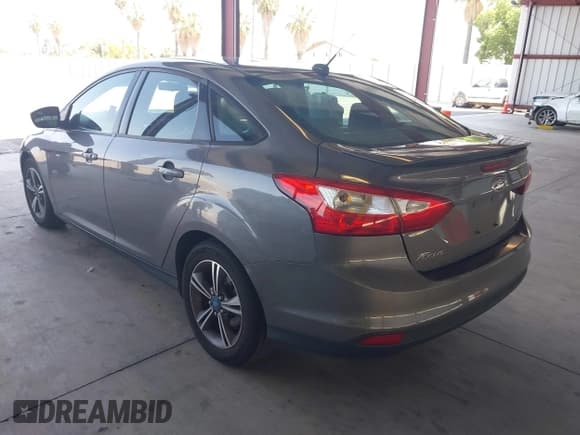 ✅ 2012 Ford Focus SE • VIN: 1FAHP3F20CL237556 • Lot: 42444447. Listed on IAAI with 141,639 mi. Free auction sales archive from the USA and detailed vehicle history report at DreamBid. Image 3.