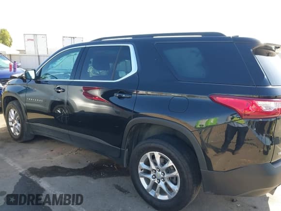 ✅ 2021 Chevrolet Traverse LT Cloth • VIN: 1GNERGKW7MJ236528 • Lot: 43406533. Wystawiony na IAAI z przebiegiem 59 484 mil. Bezpłatny archiwum sprzedaży aukcyjnych z USA i szczegółowy raport historii pojazdu na DreamBid. Zdjęcie 15.