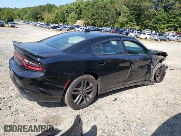 ✅ 2019 Dodge Charger SXT • VIN: 2C3CDXJG0KH523656 • Lot: 71953465. Listed on Copart with 130,265 mi. Free auction sales archive from the USA and detailed vehicle history report at DreamBid. Image 3.