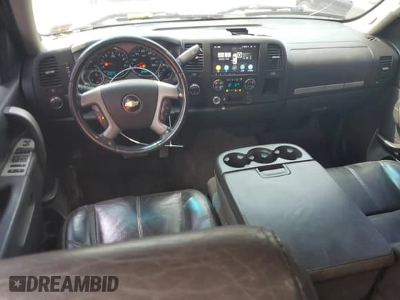 ✅ 2010 Chevrolet Silverado 1500 LT • VIN: 3GCRKSE36AG233393 • Lot: 68455594. Listed on Copart with 201,903 mi. Free auction sales archive from the USA and detailed vehicle history report at DreamBid. Image 8.