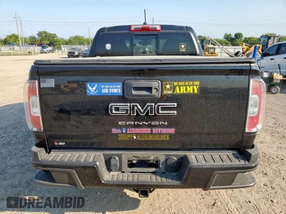 ✅ 2022 GMC Canyon 2WD Elevation • VIN: 1GTG5CENXN1170471 • Lot: 68256205. Listed on Copart with 50,290 mi. Free auction sales archive from the USA and detailed vehicle history report at DreamBid. Image 6.