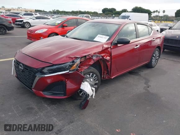 ✅ 2024 Nissan Altima SV • VIN: 1N4BL4DV4RN404065 • Lot: 43461721. Listed on IAAI with 20,489 mi. Free auction sales archive from the USA and detailed vehicle history report at DreamBid. Image 2.