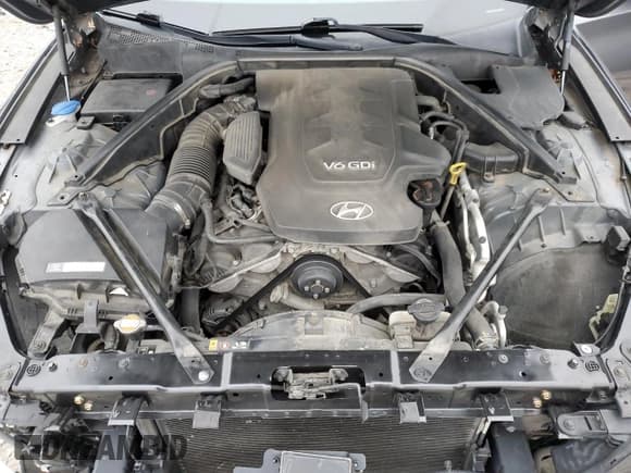 ✅ 2015 Hyundai Genesis 3.8L • VIN: KMHGN4JE4FU047918 • Lot: 43184235. Wystawiony na Copart z przebiegiem 127 940 mil. Bezpłatny archiwum sprzedaży aukcyjnych z USA i szczegółowy raport historii pojazdu na DreamBid. Zdjęcie 11.