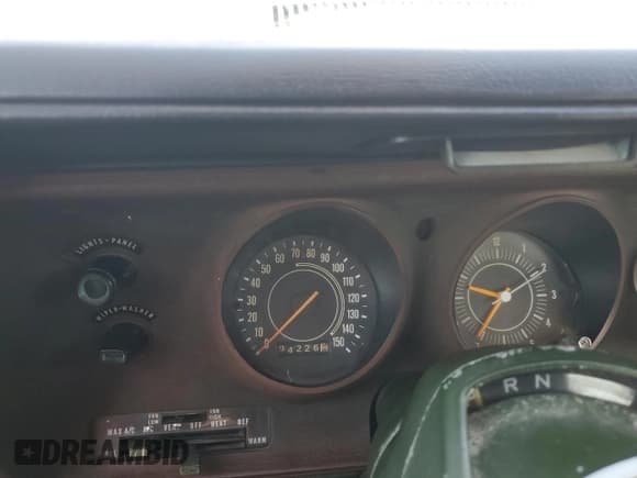 ✅ 1972 Dodge Charger • VIN: WH23G2G168109 • Lot: 91861145. Wystawiony na Copart z przebiegiem 94 226 mil. Bezpłatny archiwum sprzedaży aukcyjnych z USA i szczegółowy raport historii pojazdu na DreamBid. Zdjęcie 9.