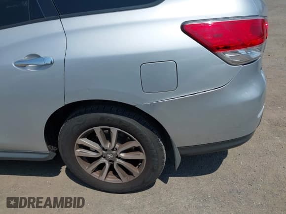 ✅ 2014 Nissan Pathfinder S • VIN: 5N1AR2MMXEC663371 • Lot: 42422226. Wystawiony na IAAI z przebiegiem 141 844 mil. Bezpłatny archiwum sprzedaży aukcyjnych z USA i szczegółowy raport historii pojazdu na DreamBid. Zdjęcie 14.