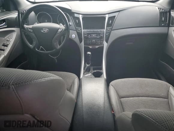 ✅ 2014 Hyundai Sonata SE • VIN: 5NPEC4AC9EH829415 • Lot: 66841945. Wystawiony na Copart z przebiegiem 118 846 mil. Bezpłatny archiwum sprzedaży aukcyjnych z USA i szczegółowy raport historii pojazdu na DreamBid. Zdjęcie 8.