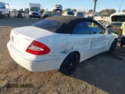 ✅ 2006 Mercedes-Benz CLK 350 • VIN: WDBTK56F56F203955 • Lot: 41391569. Wystawiony na IAAI z przebiegiem 130 907 mil. Bezpłatny archiwum sprzedaży aukcyjnych z USA i szczegółowy raport historii pojazdu na DreamBid. Zdjęcie 4.