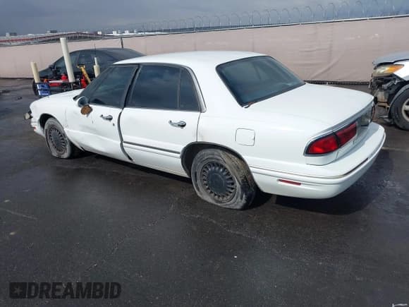 ✅ 1998 Buick LeSabre Limited • VIN: 1G4HR52KXWH408063 • Lot: 42188799. Listed on IAAI with 134,218 mi. Free auction sales archive from the USA and detailed vehicle history report at DreamBid. Image 3.