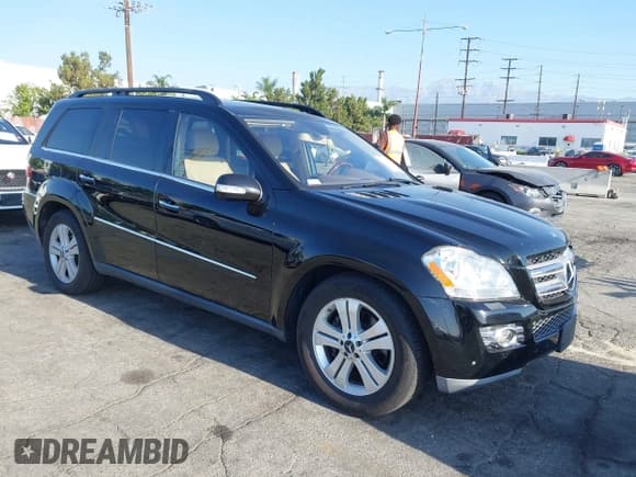✅ 2007 Mercedes-Benz GL 450 • VIN: 4JGBF71E47A235575 • Lot: 42945945. Wystawiony na IAAI z przebiegiem 154 667 mil. Bezpłatny archiwum sprzedaży aukcyjnych z USA i szczegółowy raport historii pojazdu na DreamBid. Zdjęcie 1.
