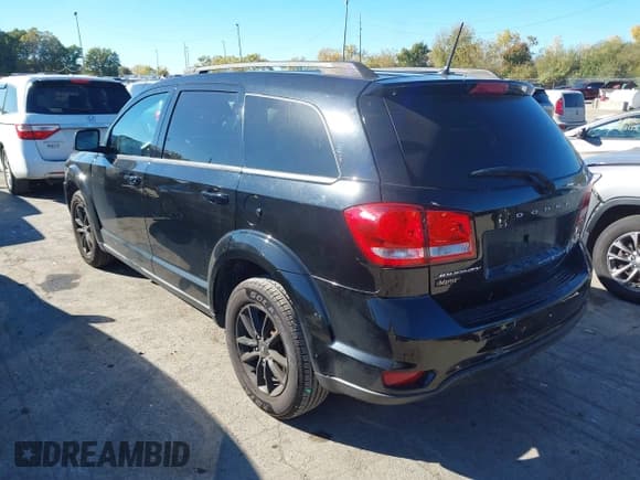 ✅ 2019 Dodge Journey SE • VIN: 3C4PDCBB3KT845921 • Lot: 43472290. Wystawiony na IAAI z przebiegiem 95 737 mil. Bezpłatny archiwum sprzedaży aukcyjnych z USA i szczegółowy raport historii pojazdu na DreamBid. Zdjęcie 3.