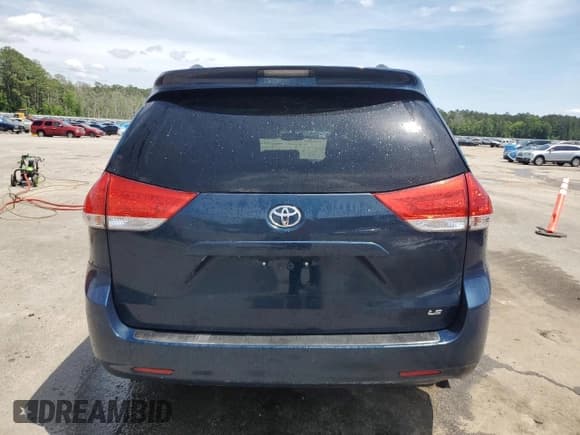 ✅ 2012 Toyota Sienna LE AAS • VIN: 5TDKK3DC4CS218114 • Lot: 56473025. Listed on Copart with 214,865 mi. Free auction sales archive from the USA and detailed vehicle history report at DreamBid. Image 6.