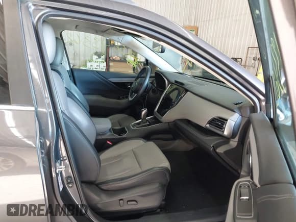 ✅ 2020 Subaru Outback Limited • VIN: 4S4BTANC7L3143681 • Lot: 43643362. Wystawiony na IAAI z przebiegiem 97 040 mil. Bezpłatny archiwum sprzedaży aukcyjnych z USA i szczegółowy raport historii pojazdu na DreamBid. Zdjęcie 5.