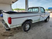 ✅ 1993 Ford F-250 • VIN: 1FTHF25Y3PLA94797 • Лот: 62071595. Опубликован ранее на Copart с пробегом 189 058 миль. Бесплатный доступ к архиву аукционных продаж из США и подробный отчёт об истории автомобиля на DreamBid. Изображение 3.