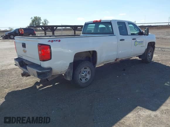 2015 Chevrolet Silverado 2500HD Work Truck с VIN 1GC2KUEG3FZ535277, выставлен на аукционе IAAI как лот 43406657 с пробегом 255 790 миль миль и . История ставок и продаж доступна на DreamBid. Изображение 4.