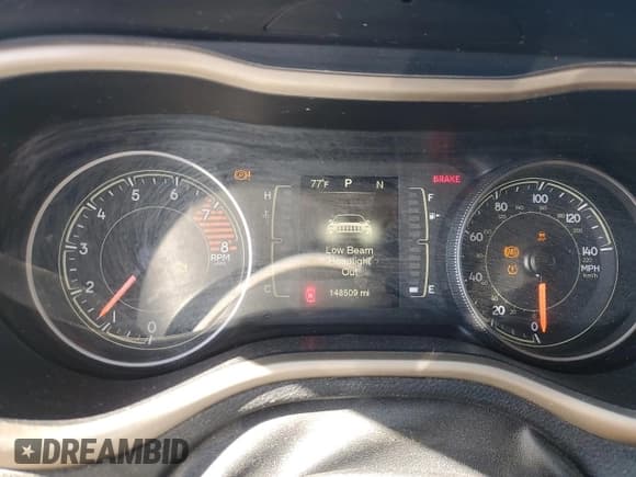 ✅ 2016 Jeep Cherokee Latitude • VIN: 1C4PJMCS4GW101629 • Лот: 84596495. Опубликован ранее на Copart с пробегом 148 509 миль. Бесплатный доступ к архиву аукционных продаж из США и подробный отчёт об истории автомобиля на DreamBid. Изображение 9.