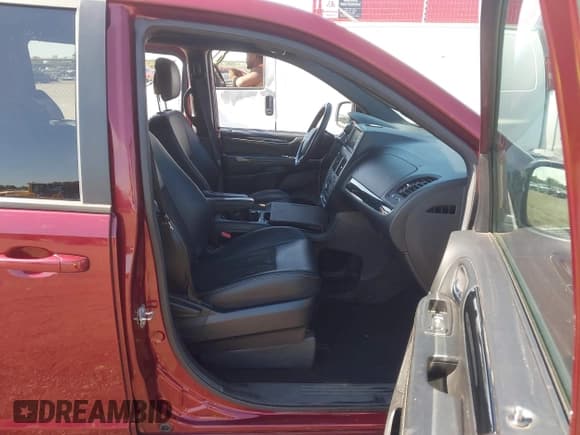 ✅ 2020 Dodge Grand Caravan SXT • VIN: 2C4RDGCG8LR255566 • Лот: 43438958. Опубликован ранее на IAAI с пробегом 42 325 миль. Бесплатный доступ к архиву аукционных продаж из США и подробный отчёт об истории автомобиля на DreamBid. Изображение 5.