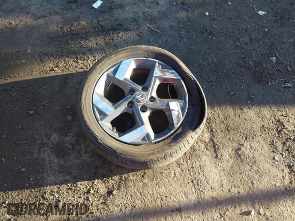 ✅ 2023 Hyundai Venue SEL • VIN: KMHRC8A38PU275586 • Lot: 41450472. Listed on IAAI with 11,355 mi. Free auction sales archive from the USA and detailed vehicle history report at DreamBid. Image 12.