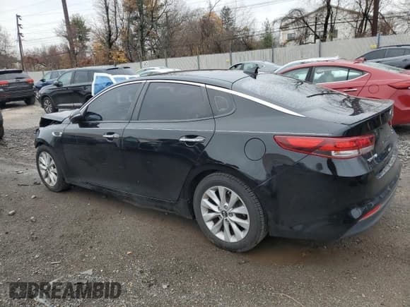 ✅ 2018 Kia Optima LX • VIN: 5XXGT4L38JG199379 • Lot: 93208595. Wystawiony na Copart z przebiegiem 84 038 mil. Bezpłatny archiwum sprzedaży aukcyjnych z USA i szczegółowy raport historii pojazdu na DreamBid. Zdjęcie 2.