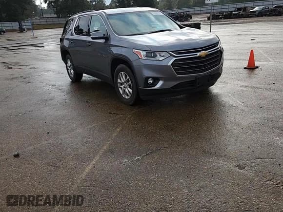 ✅ 2019 Chevrolet Traverse LT Cloth • VIN: 1GNERGKW3KJ317023 • Lot: 90092795. Wystawiony na Copart z przebiegiem 82 820 mil. Bezpłatny archiwum sprzedaży aukcyjnych z USA i szczegółowy raport historii pojazdu na DreamBid. Zdjęcie 15.