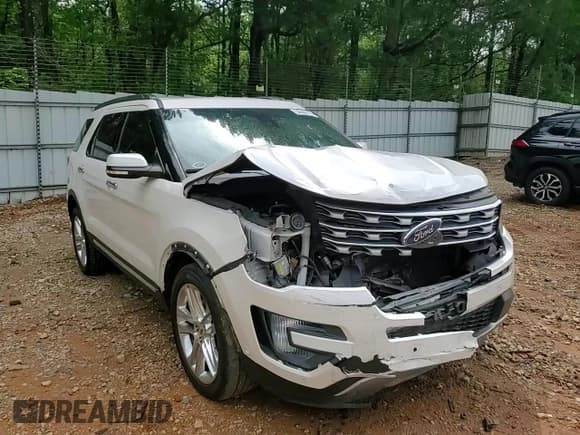 ✅ 2016 Ford Explorer Limited • VIN: 1FM5K8F80GGA42371 • Lot: 54400115. Wystawiony na Copart z przebiegiem 117 045 mil. Bezpłatny archiwum sprzedaży aukcyjnych z USA i szczegółowy raport historii pojazdu na DreamBid. Zdjęcie 14.