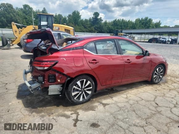 ✅ 2024 Nissan Sentra SV • VIN: 3N1AB8CV6RY211603 • Lot: 63057545. Wystawiony na Copart z przebiegiem 2 813 mil. Bezpłatny archiwum sprzedaży aukcyjnych z USA i szczegółowy raport historii pojazdu na DreamBid. Zdjęcie 3.