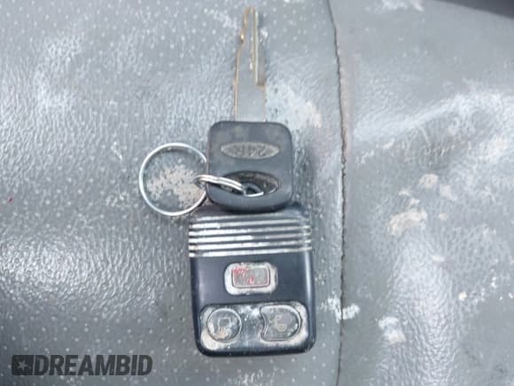 ✅ 2013 Ford Econoline Cargo Commercial • VIN: 1FTNE1EW7DDA76176 • Lot: 42477521. Listed on IAAI with 175,000 mi. Free auction sales archive from the USA and detailed vehicle history report at DreamBid. Image 11.