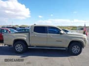 ✅ 2019 Toyota Tacoma SR5 • VIN: 3TMAZ5CN1KM104138 • Lot: 43186998. Wystawiony na IAAI z przebiegiem 70 170 mil. Bezpłatny archiwum sprzedaży aukcyjnych z USA i szczegółowy raport historii pojazdu na DreamBid. Zdjęcie 13.
