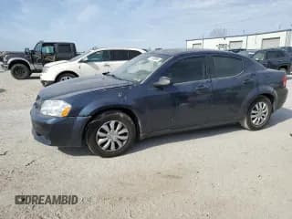 ✅ 2008 Dodge Avenger SE • VIN: 1B3LC46K98N169132 • Lot: 77138394. Wystawiony na Copart z przebiegiem 175 318 mil. Bezpłatny archiwum sprzedaży aukcyjnych z USA i szczegółowy raport historii pojazdu na DreamBid. Zdjęcie 1.