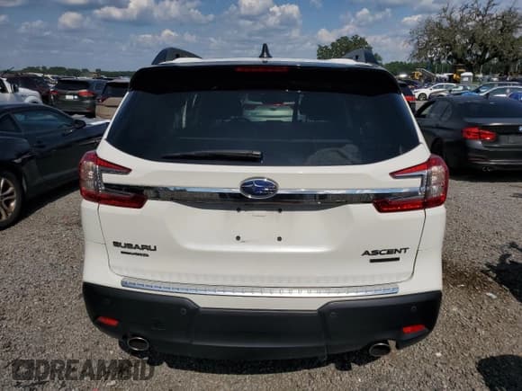 ✅ 2024 Subaru Ascent Limited • VIN: 4S4WMAUD3R3431392 • Lot: 70480355. Listed on Copart with 34,810 mi. Free auction sales archive from the USA and detailed vehicle history report at DreamBid. Image 6.