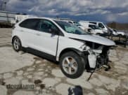 ✅ 2018 Ford Edge SE • VIN: 2FMPK3G90JBB12419 • Лот: 47110735. Опубликован ранее на Copart с пробегом 93 582 миль. Бесплатный доступ к архиву аукционных продаж из США и подробный отчёт об истории автомобиля на DreamBid. Изображение 4.