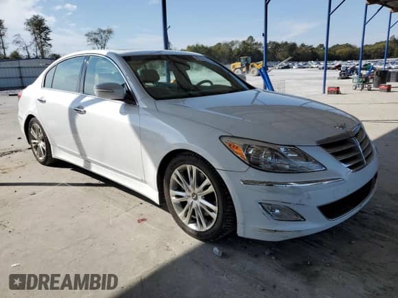 2014 Hyundai Genesis 3.8L with VIN KMHGC4DD8EU263651, listed as a Copart auction lot 87035935 with 117,273 mi miles and Salvage title. Bid and sale history available at DreamBid. Image 4.