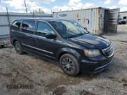 ✅ 2014 Chrysler Town & Country S • VIN: 2C4RC1HG4ER311059 • Lot: 70173685. Listed on Copart with 71,260 mi. Free auction sales archive from the USA and detailed vehicle history report at DreamBid. Image 4.