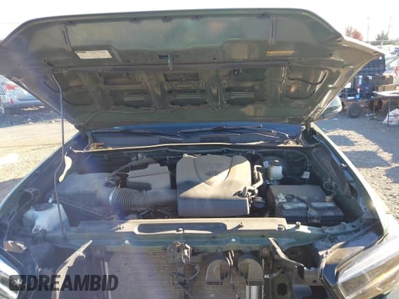 ✅ 2021 Toyota Tacoma SR • VIN: 3TMCZ5AN7MM440553 • Lot: 43609596. Listed on IAAI with 61,689 mi. Free auction sales archive from the USA and detailed vehicle history report at DreamBid. Image 10.