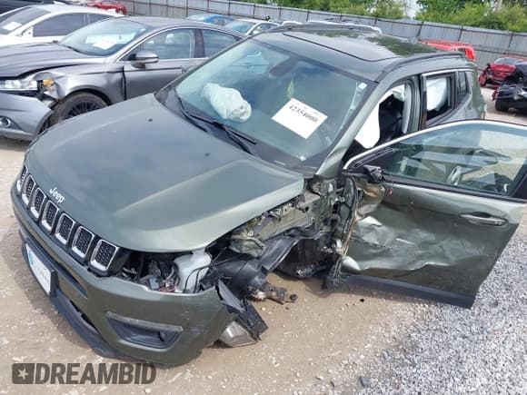 ✅ 2018 Jeep Compass Latitude • VIN: 3C4NJDBB8JT184990 • Lot: 42354000. Listed on IAAI with 77,444 mi. Free auction sales archive from the USA and detailed vehicle history report at DreamBid. Image 2.