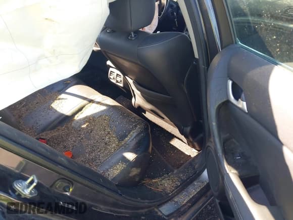 ✅ 2012 Acura TSX • VIN: JH4CU2F46CC029995 • Lot: 43463932. Listed on IAAI with 180,482 mi. Free auction sales archive from the USA and detailed vehicle history report at DreamBid. Image 8.