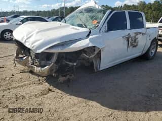 2020 Ram 1500 Tradesman z VIN 3C6RR6KT7LG289893, wystawiony jako Copart lot #85928935 z przebiegiem Nie podano mil oraz Szkoda całkowita • Salvage title. Historia ofert i sprzedaży dostępna na DreamBid. Obrazek 1.