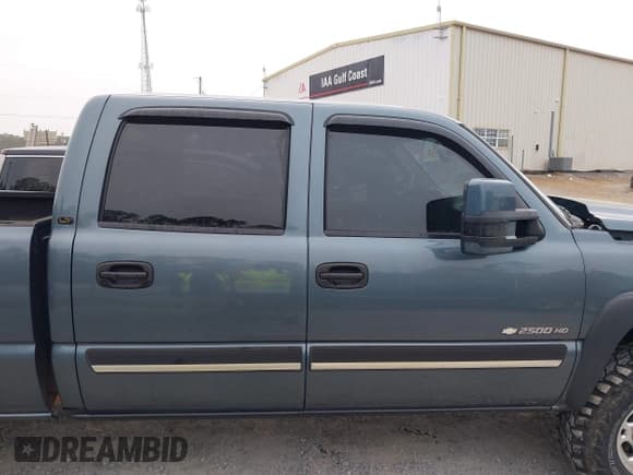✅ 2006 Chevrolet Silverado 2500HD LT1 • VIN: 1GCHK23U86F181748 • Lot: 41794661. Listed on IAAI with 204,496 mi. Free auction sales archive from the USA and detailed vehicle history report at DreamBid. Image 14.