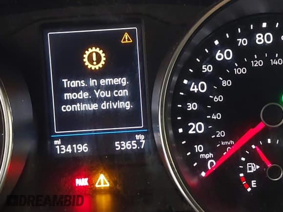 ✅ 2018 Volkswagen Tiguan S • VIN: 3VV0B7AX7JM081884 • Lot: 42613428. Listed on IAAI with 134,196 mi. Free auction sales archive from the USA and detailed vehicle history report at DreamBid. Image 15.